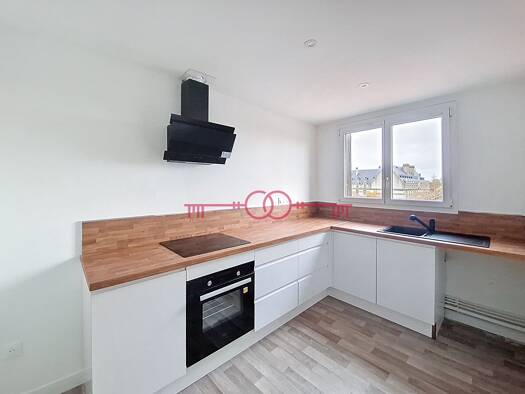 Appartement à vendre 138 000 € 4 pièces 2 chambres 81 m² Étage 3/3 Laforest Châlons-en-Champagne 51000