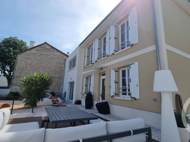 Maison à vendre, 151m², LA VARENNE SAINT HILAIRE