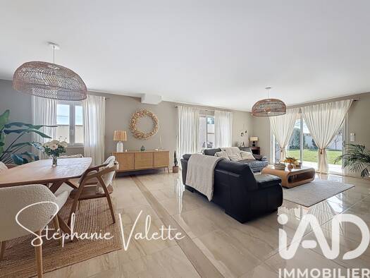 Maison à vendre 395 000 € 5 pièces 4 chambres 151 m² 608 m² de terrain Saint-Marcel-lès-Valence 26320