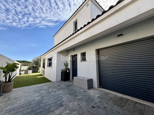 Maison à vendre 790 000 € 4 pièces 3 chambres 124 m² Village La Londe-les-Maures 83250