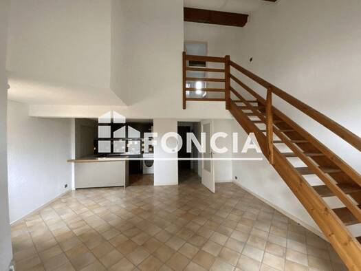 Duplex à louer 615 € 2 pièces 1 chambre 49,2 m² 4ème étage La Pionne-Zone d'Echange Avignon 84000