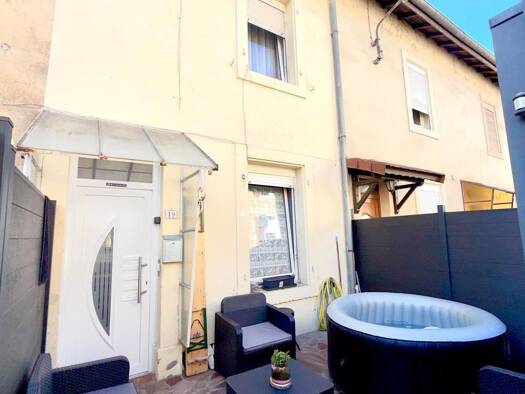 Maison jumelée à vendre 139 000 € 4 pièces 2 chambres 68 m² 63 m² de terrain Faubourg Sainte Catherine-Patural Hayange 57700