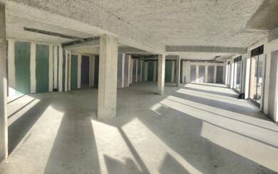 Local commercial à louer 1 858 € 72 m² de surface de vente La Destrousse 13112