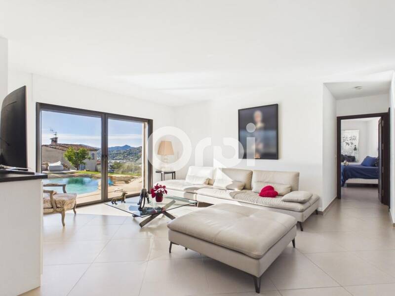 Maison à vendre, 350m², LA ROQUETTE SUR SIAGNE