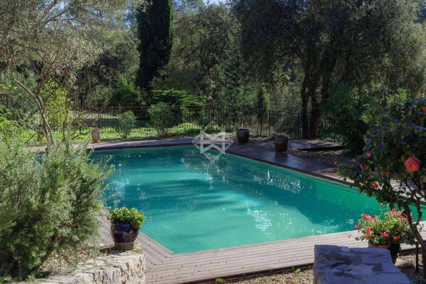 Maison à vendre, 412m², LE THORONET