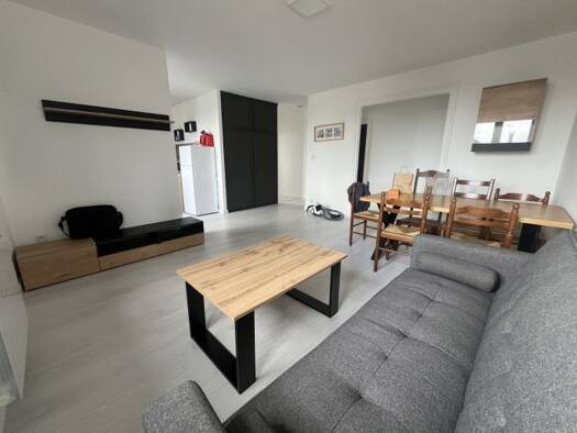 Appartement à louer 380 € 4 pièces 85 m² RDC Nord Ouest Égletons 19300
