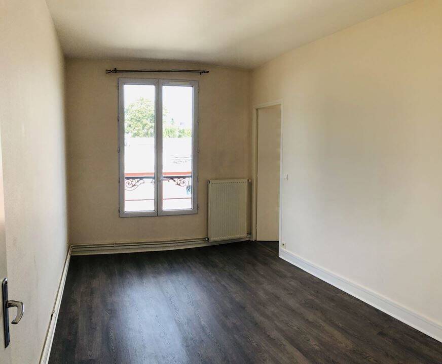 Maison à louer, 30m², IVRY SUR SEINE