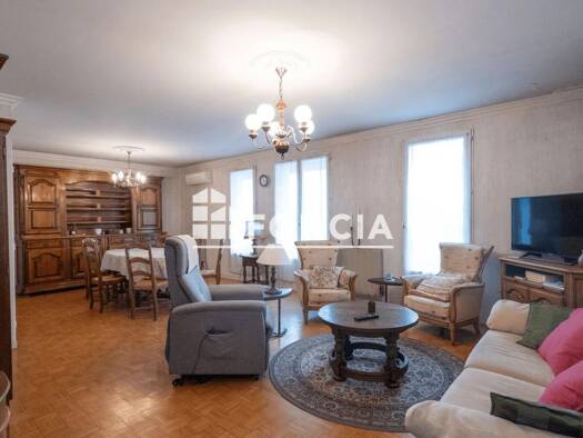 Appartement à vendre 195 000 € 4 pièces 2 chambres 83,13 m² Étage 3/3 Valence Sud Valence 26000
