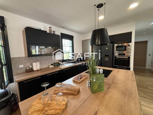Maison à vendre 349 000 € 5 pièces 4 chambres 155 m² 427 m² de terrain Nointel 60840