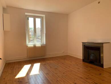 Appartement à louer 760 € 3 pièces 2 chambres 64 m² 1er étage Centre Meyzieu 69330