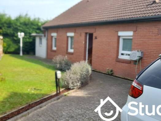 Studio à louer 480 € 1 pièce 1 chambre 10 m² 1er étage Grand Moulin Harnes 62440