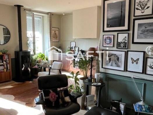 Appartement à vendre 147 000 € 3 pièces 2 chambres 97 m² Étage 1/1 Lesparre-Médoc 33340