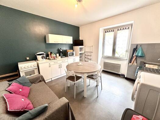 Appartement à vendre 95 000 € 3 pièces 2 chambres 68,3 m² Étage 2/1 Cornimont 88310