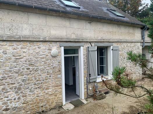 Maison à louer 1 250 € 4 pièces 2 chambres 63 m² 300 m² de terrain Berville 95810