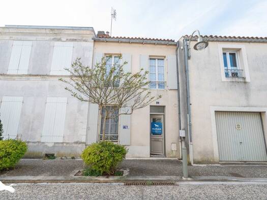 Maison à vendre 210 400 € 3 pièces 2 chambres 89 m² 84 m² de terrain Marennes-Hiers-Brouage 17320