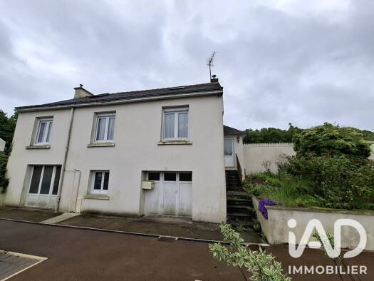 Maison à vendre 118 000 € 5 pièces 4 chambres 155 m² 834 m² de terrain Priziac 56320