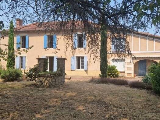 Maison à vendre 240 000 € 8 pièces 5 chambres 270 m² 2 608 m² de terrain St Martin de Sescas 33490