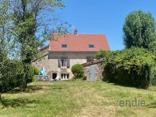 Maison à vendre 280 000 € 6 pièces 4 chambres 167 m² 1 300 m² de terrain Frasne-les-Meulières 39290