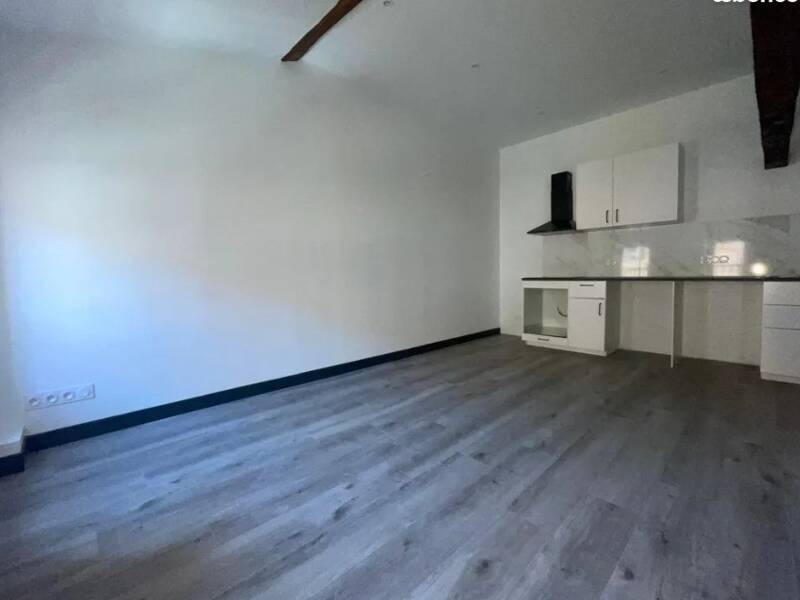 Maison à louer, 48m², CARBONNE