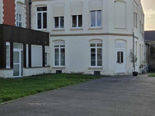 Appartement à vendre 147 000 € 3 pièces 2 chambres 98 m² 2 étages Saultain 59990