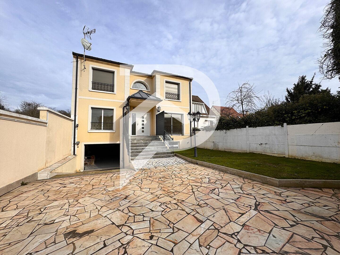 Maison à vendre, 178m², DEUIL LA BARRE