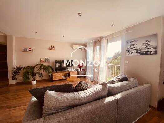 Appartement à vendre 129 000 € 3 pièces 2 chambres 70 m² RDC Narbonne 11100