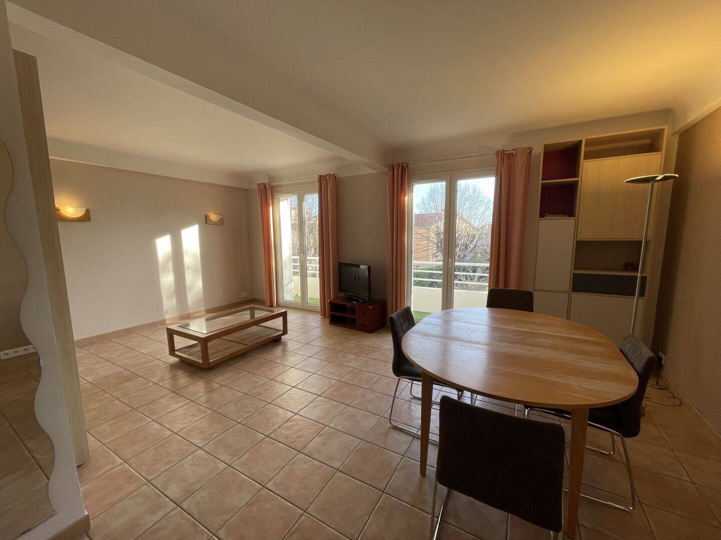 Maison à louer, 70m², ANTIBES