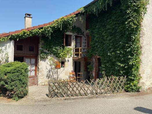 Maison à vendre 130 000 € 4 pièces 2 chambres 65,19 m² 100 m² de terrain Desingy 74270
