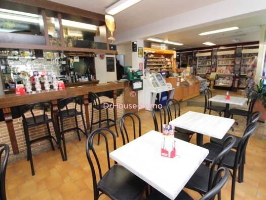 Bar / Café à vendre Fonds de commerce 159 000 € 160 m² d'espace de restauration Gare Béthune 62400