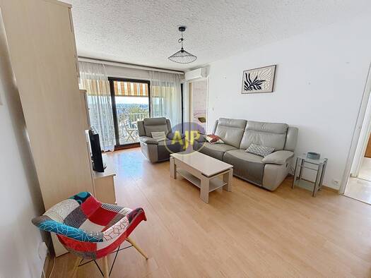 Appartement à louer 1 200 € 4 pièces 3 chambres 75 m² Étage 6/8 Bourranville-Le Jard Mérignac 33700