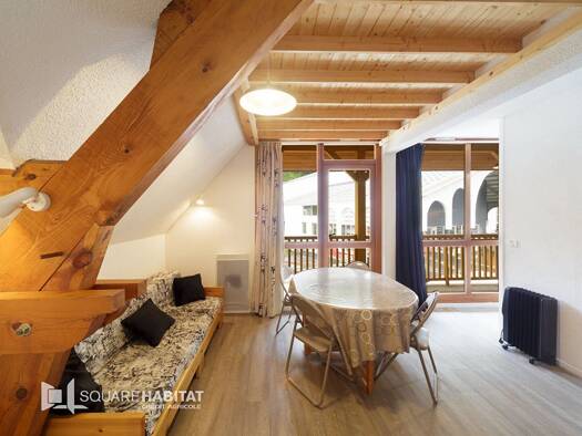 Duplex à vendre 79 000 € 2 pièces 1 chambre 33 m² Étage 4/4 Laruns 64440