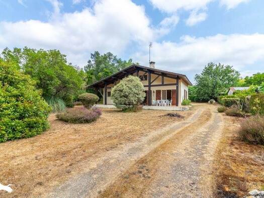 Maison de plain-pied à vendre 379 954 € 4 pièces 3 chambres 104 m² 1 813 m² de terrain Saint-Girons-Plage Vielle-Saint-Girons 40560
