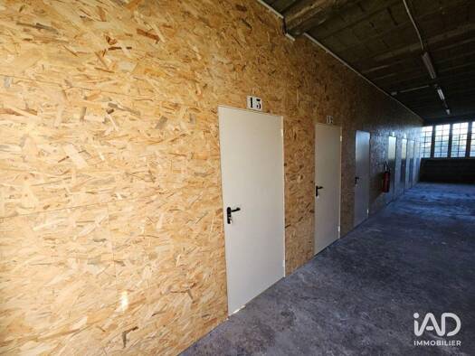 Local commercial à vendre 595 000 € 950 m² de surface de vente Saint-Aubin-du-Cormier 35140