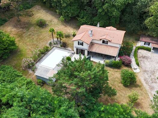 Maison à vendre 290 000 € 8 pièces 6 chambres 220 m² 5 000 m² de terrain Saint Aignan 82100