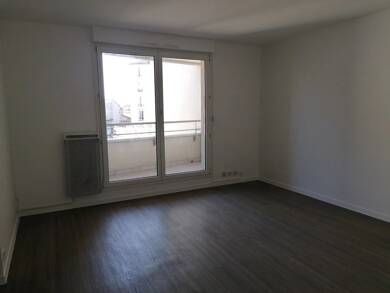 Appartement à louer 990 € 2 pièces 1 chambre 56,6 m² 2ème étage Aulnay-sous-Bois 93600