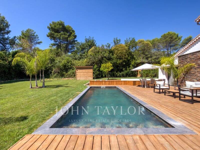 Maison à louer, 200m², VALBONNE