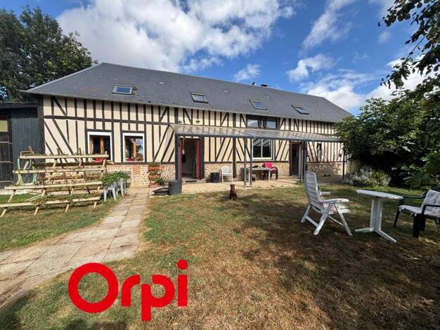 Maison à vendre 236 000 € 5 pièces 4 chambres 120 m² 5 071 m² de terrain Plateaux Ouest et Est-Malouve-Porte d'Or Bernay 27300