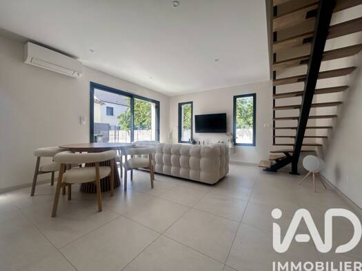 Maison à vendre 300 000 € 5 pièces 3 chambres 102 m² 578 m² de terrain Est La Chapelle-Saint-Mesmin 45380