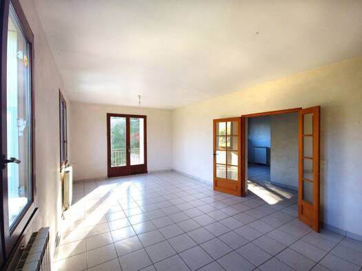 Maison à vendre 196 000 € 10 pièces 6 chambres 182 m² 20 000 m² de terrain Monteils 12200