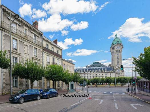 Appartement à vendre 171 400 € 4 pièces 2 chambres 90 m² Étage 3/3 Centre-Halles Carnot Limoges 87000