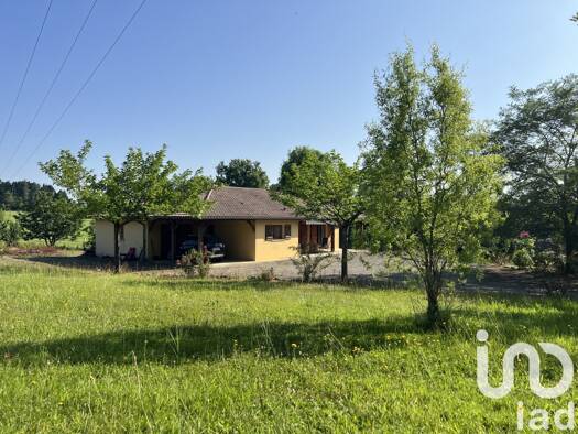 Maison à vendre 199 000 € 4 pièces 2 chambres 109 m² 2 500 m² de terrain Le Houga 32460