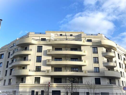 Appartement à vendre - Première occupation 778 000 € 3 pièces 2 chambres 63,65 m² Étage 1/6 Square Girault Levallois-Perret 92300