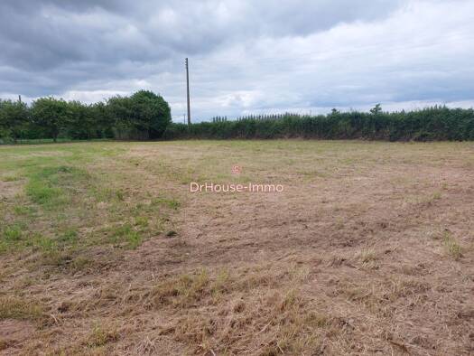 Terrain constructible à vendre 78 800 € 1 424 m² de terrain Plounévez-Lochrist 29430