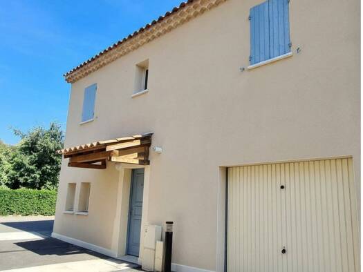 Maison à vendre 314 000 € 5 pièces 4 chambres 90 m² 146 m² de terrain Maubec 84660