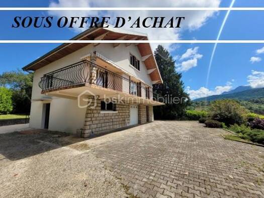 Villa à vendre 420 000 € 6 pièces 4 chambres 230 m² 2 384 m² de terrain Ouest Voiron 38500