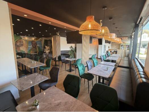 Local commercial à vendre 195 000 € 200 m² de surface de vente Guyancourt 78280