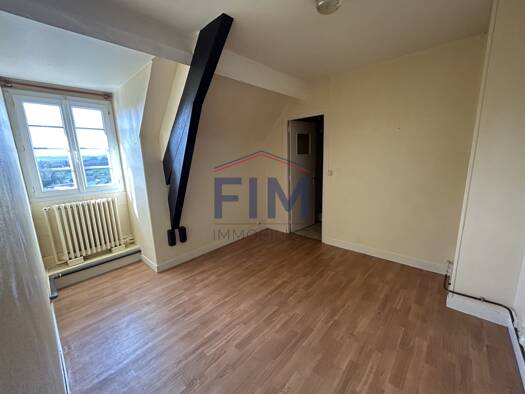 Appartement à louer 385 € 2 pièces 1 chambre 27,6 m² 2ème étage Foucarmont 76340