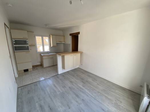 Appartement à vendre 130 000 € 2 pièces 1 chambre 30 m² Étage 1/1 Chambly 60230