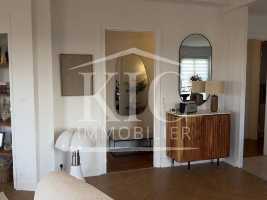 Appartement à vendre 155 000 € 3 pièces 2 chambres 85 m² Étage 4/4 Carcassonne 11000