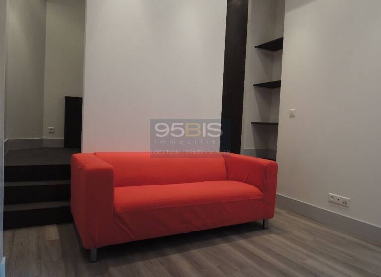 Appartement à louer 810 € 1 pièce 32 m²<br/>superficie 2/4<br/>étage Lyon 2ème 69002